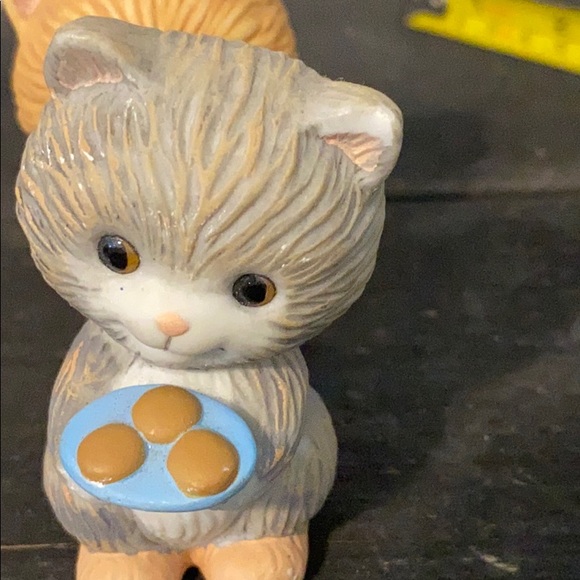 Vintage 1992 Avon Kitten Figures - Picture 8 of 8